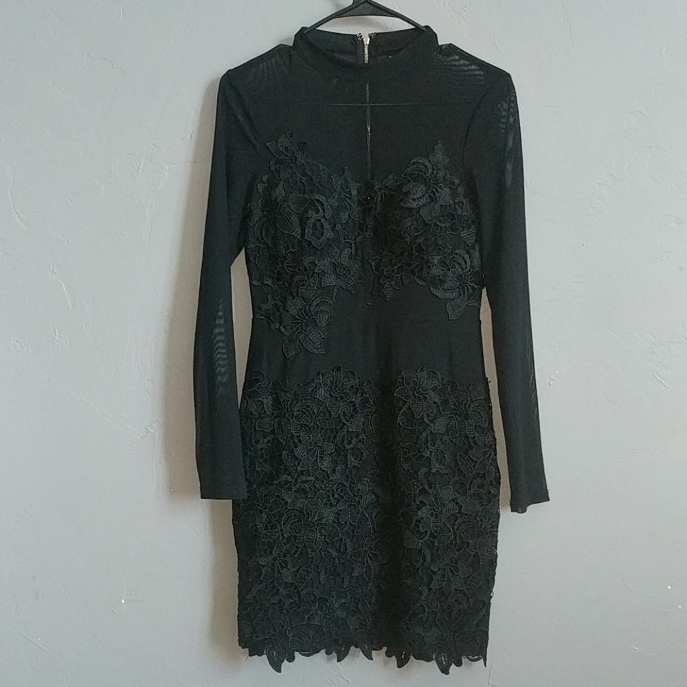 So cute, fits perfectly, very flattering.